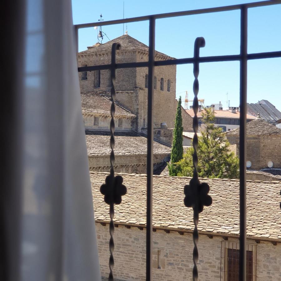 Apartamento Mirador de la Catedral Jaca Exterior foto