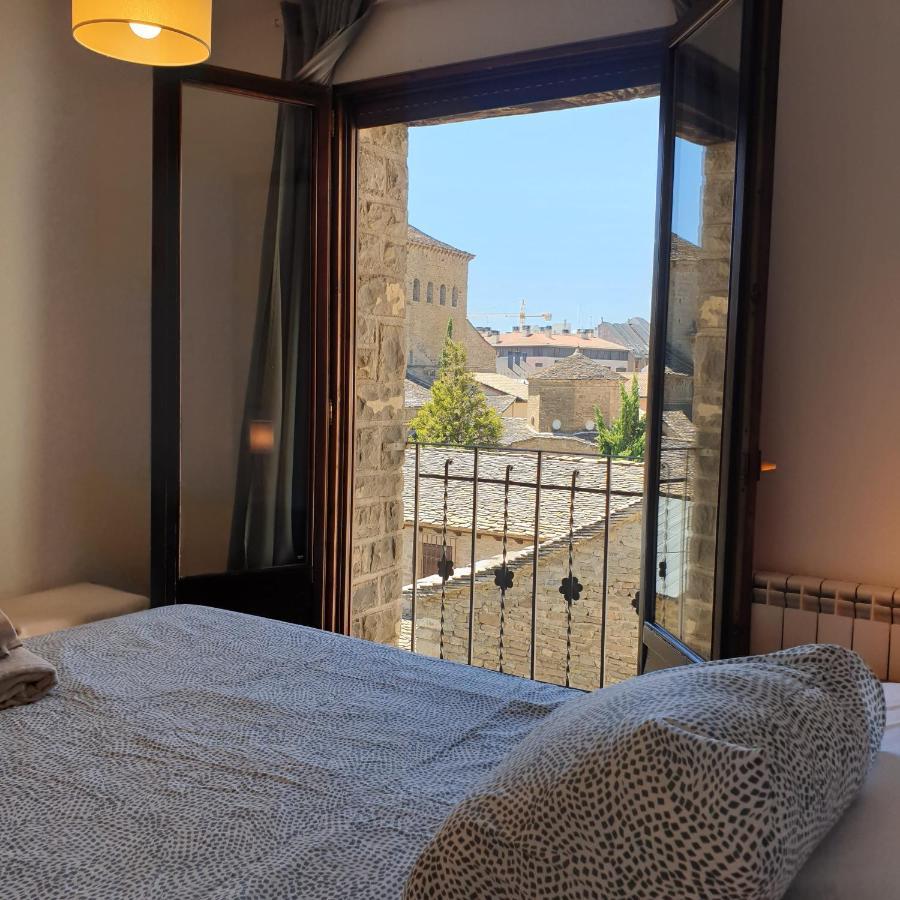 Apartamento Mirador de la Catedral Jaca Exterior foto
